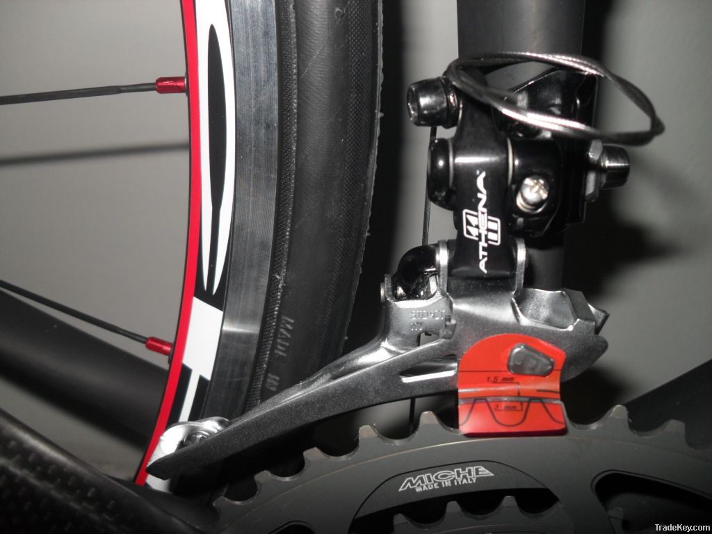 6 kg Factory price new design carbon fiber road bike frame, DRACO matt
