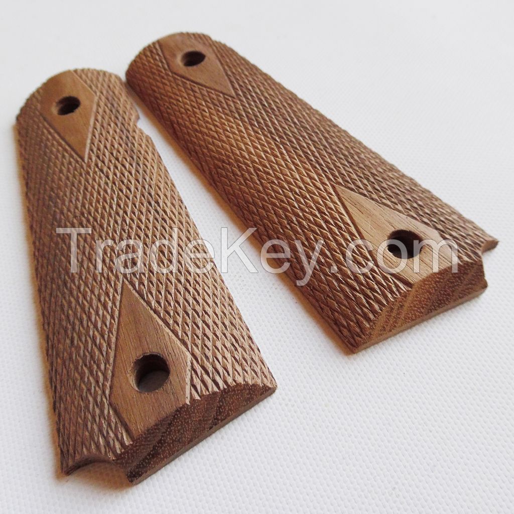 colt 1911 walnut wood grips 012-1N