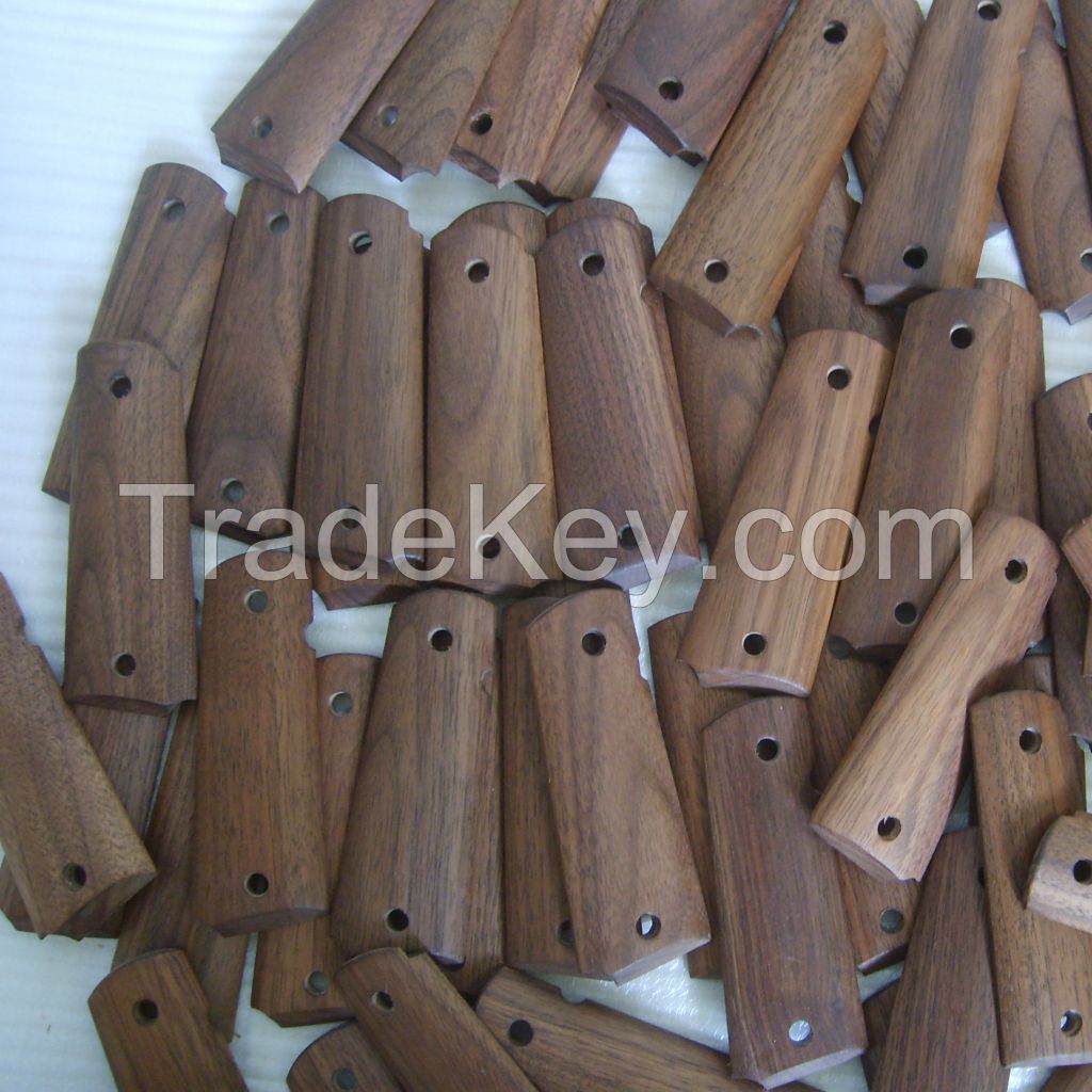 colt 1911 walnut wood grips 011