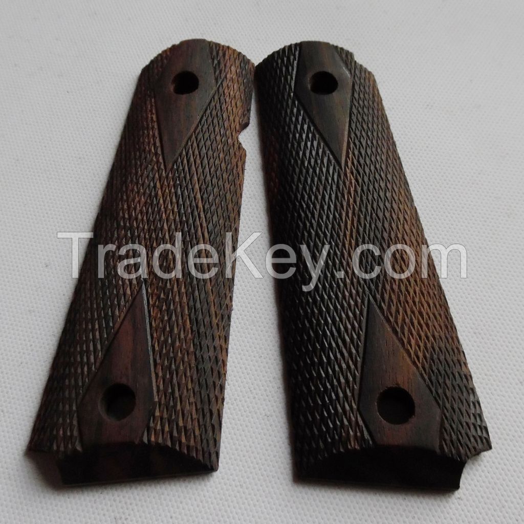 colt 1911 ebony wood grips 002-1