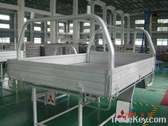 Aluminium extruded profiles for pick-up tray bodies