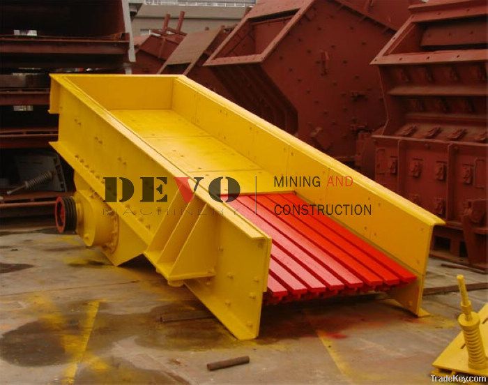 Ore vibrating feeder