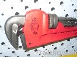 heavy duty pipe wrench