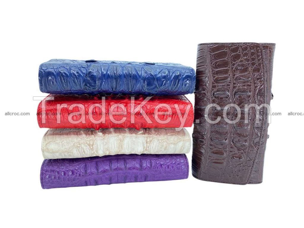 Women        s Crocodile skin wallet long trifold tail part