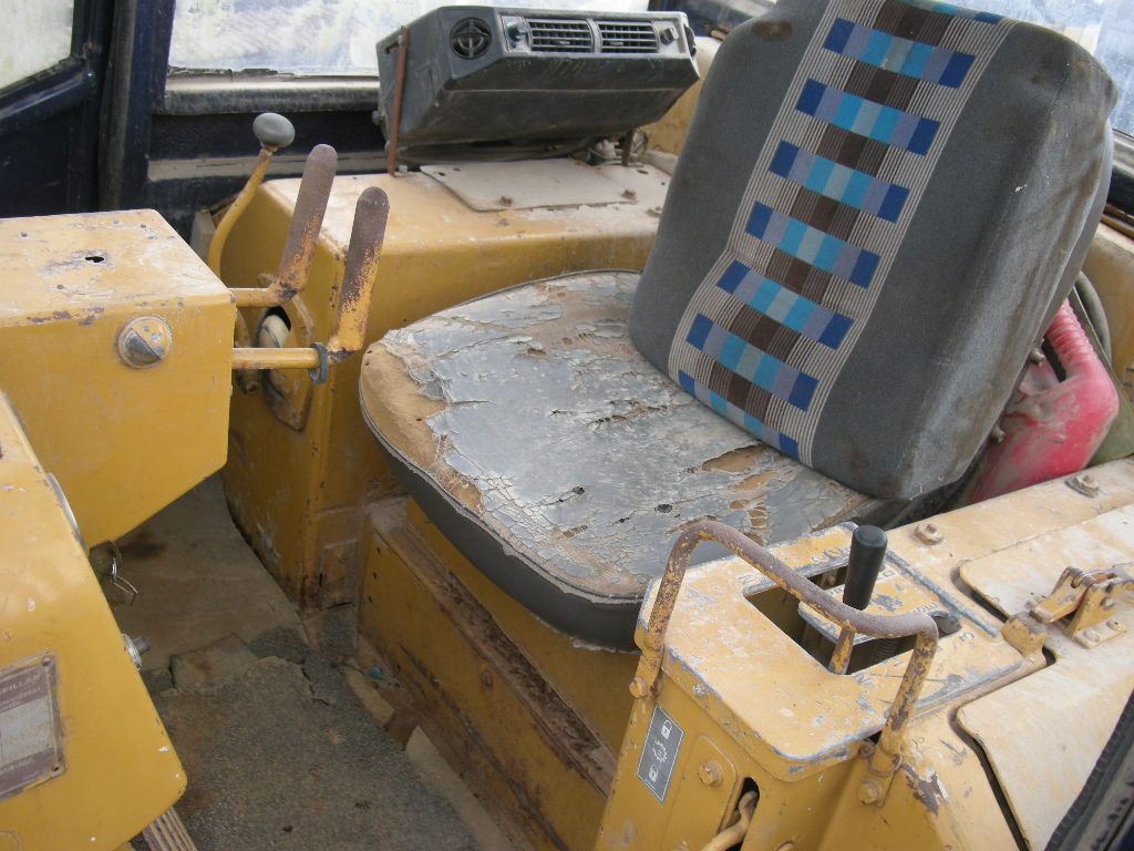 Used CATERPILLAR D6D Crawler Bulldozer 