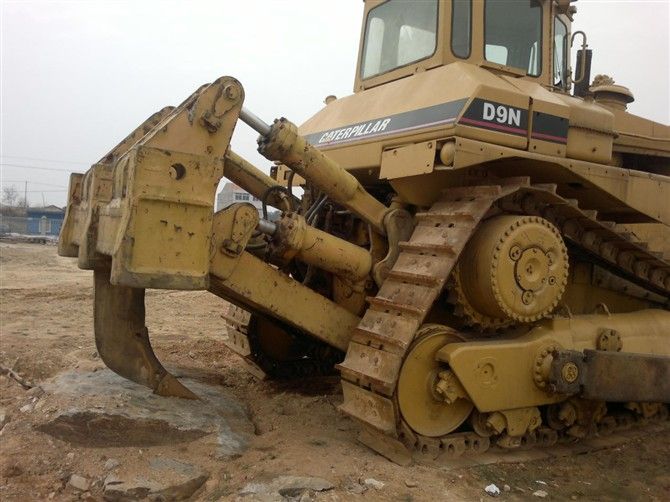 Used Bulldozer CATERPILLAR D9N Crawler Bulldozer 