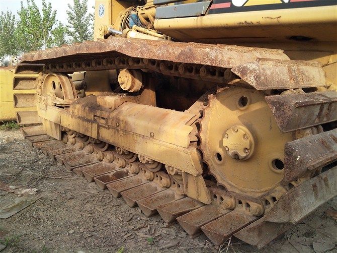 Used CATERPILLAR D3C bulldozer for sell GOOD CONDITION