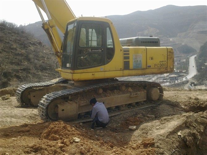 Used Komatsu PC300-6 Excavator Made in Japan