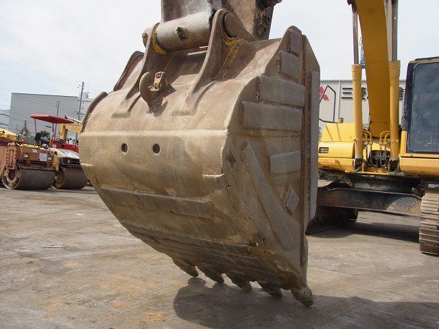 Used Komatsu PC200-7 Crawler Excavator from Japan