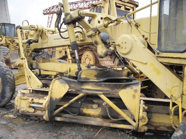 Used KOMATSU GD605R MOTOR GRADER