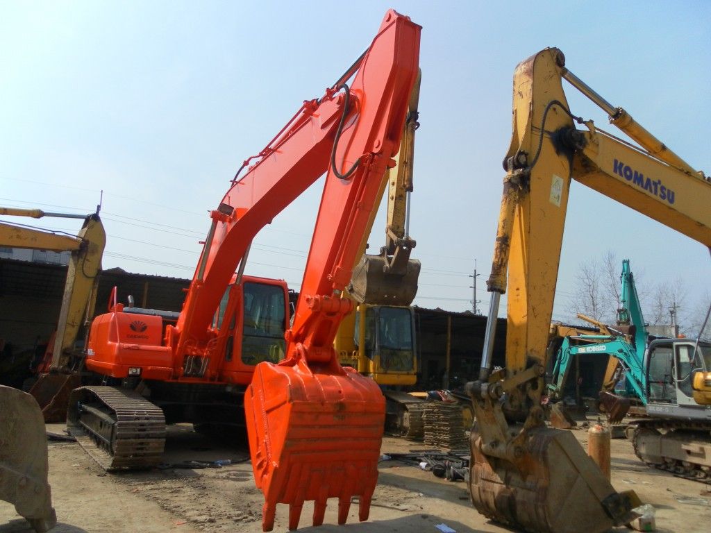 Used Korea Excavator DAEWOO (DH220 DH225-7 DH220LC-7)