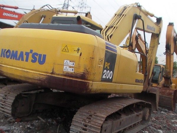 Used Komatsu Excavator Japan (PC200-6,PC200-7,PC220-6,PC220-7)