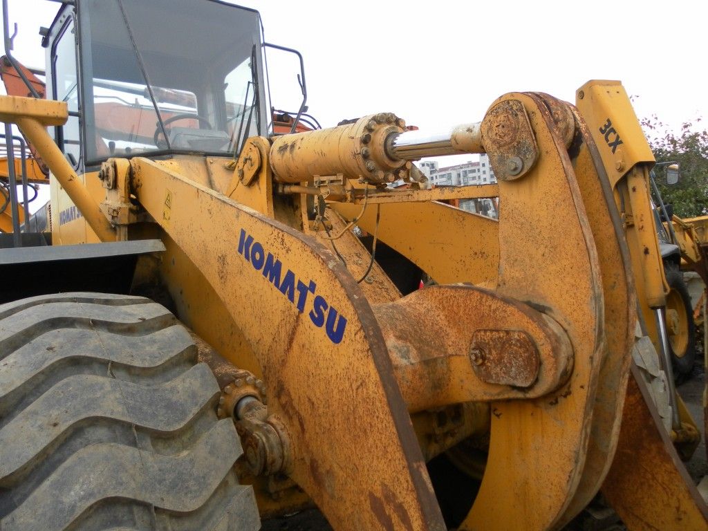 Used Komatsu WA420-3 wheel loader for sell