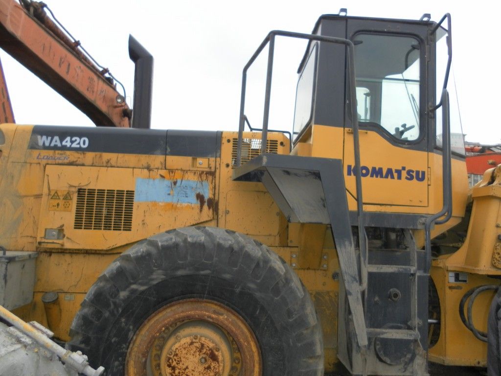 Used Komatsu WA420-3 wheel loader for sell