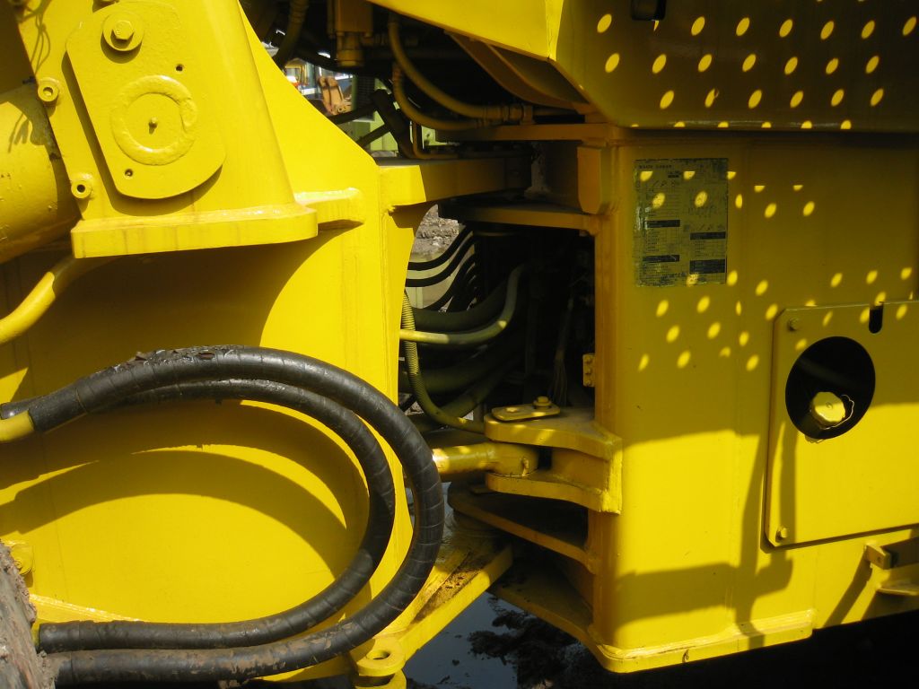 Used Komatsu WA470 Wheel Loader