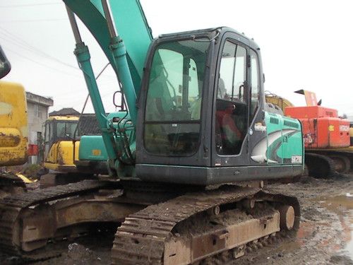 Used Kobelco SK200 Excavator