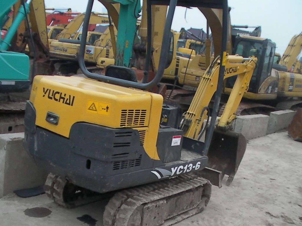 Used YUCHAI YC13 Excavator