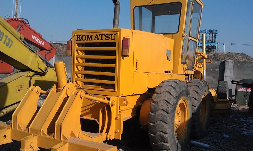 Used Komatsu GD623A Motor Grader