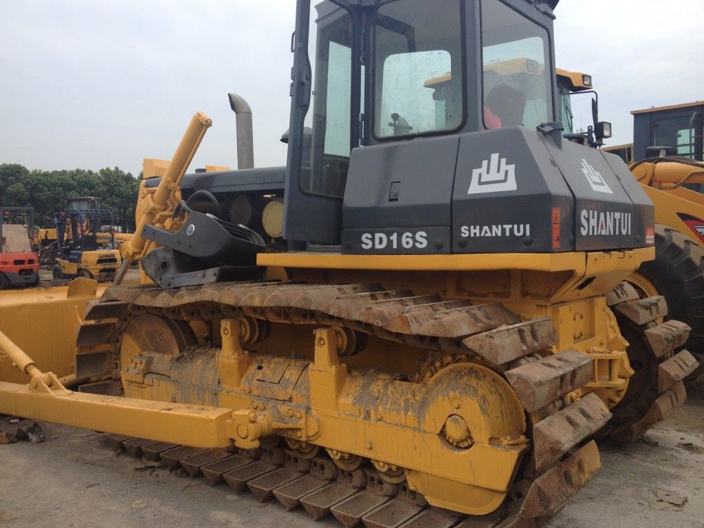 Used Shantui SD16 Cralwer Bulldozer