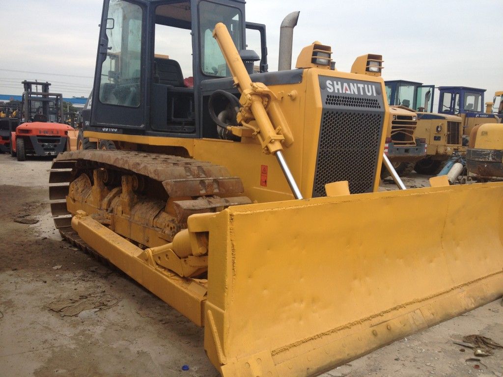 Used Shantui SD16 Cralwer Bulldozer