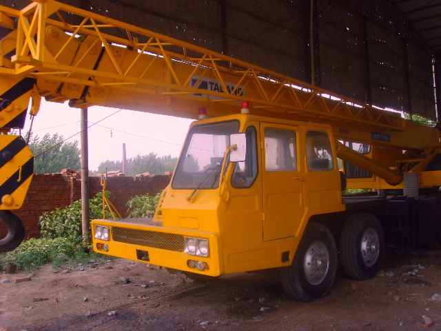 Used Tadano TL300E Truck Crane