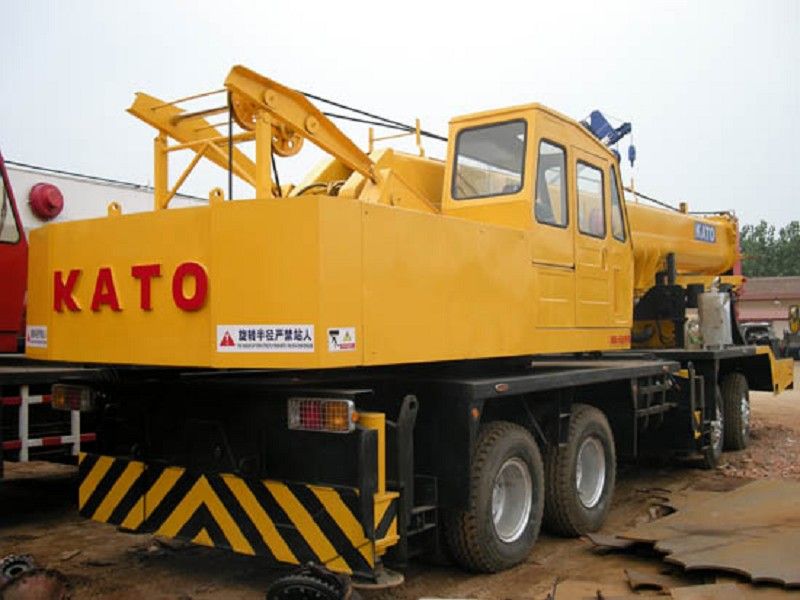 Used KATO NK550E Truck Crane