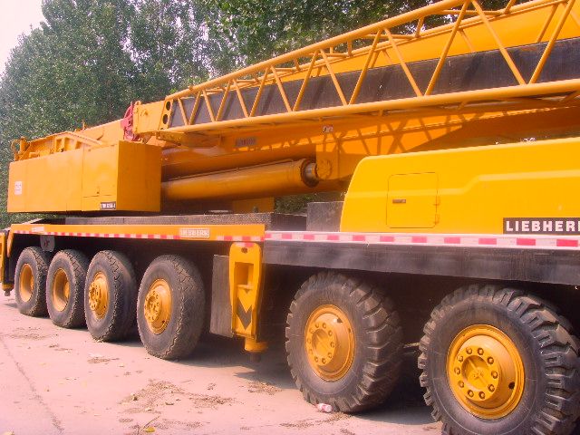 Used Liebherr 220 ton Truck Crane