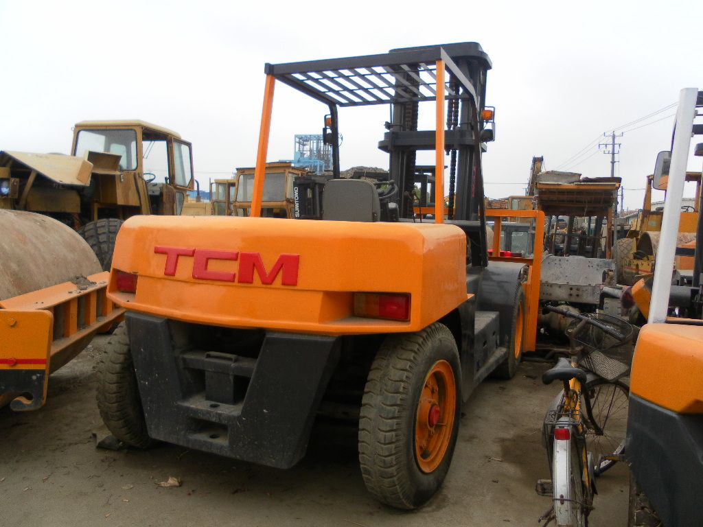Used TCM FD100 Forklift