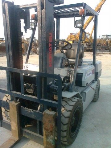 Used Komatsu FD30 Forklift