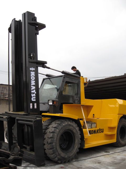 Used Komatsu FD300 Forklift