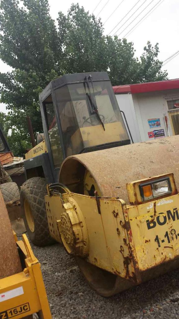 Used Bomag Vabratory Roller BW217D