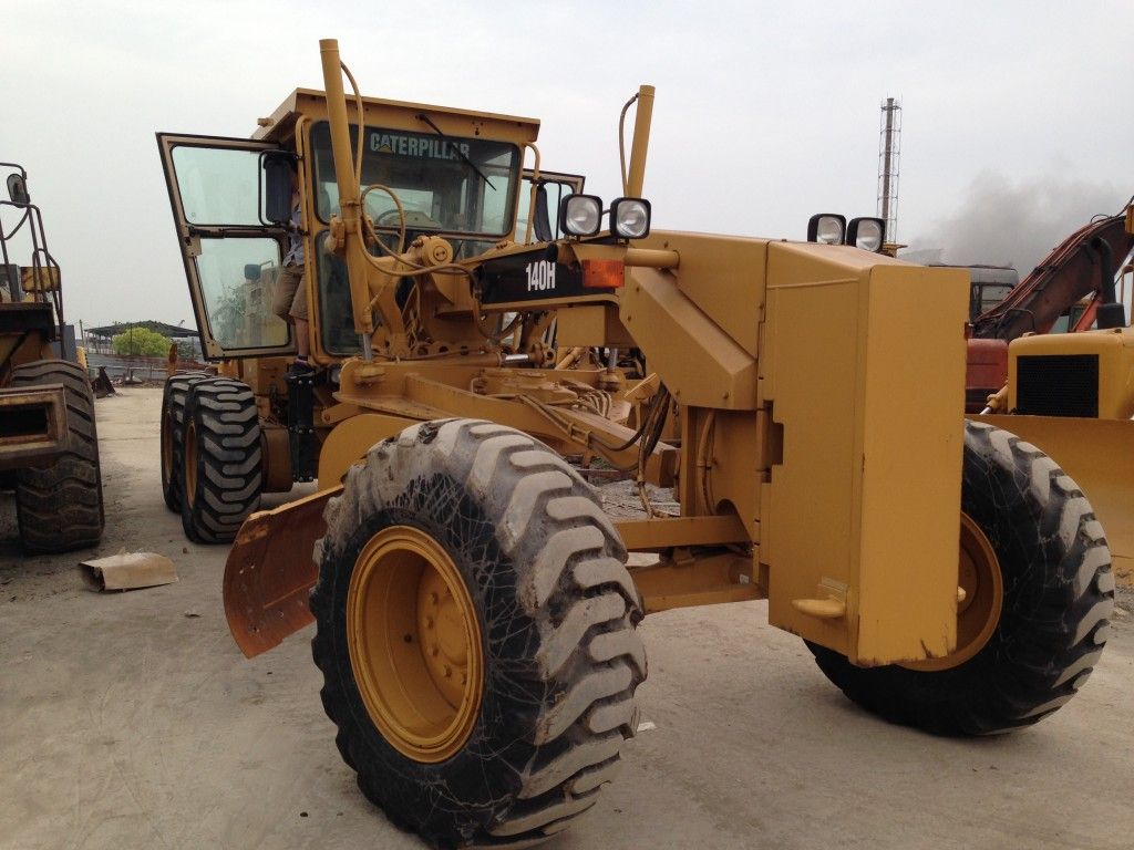 Used CAT 140H Grader