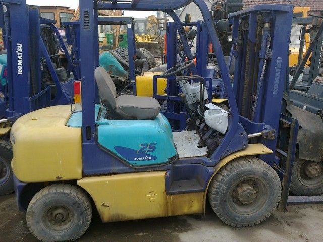 Used Komatsu 2.5 ton Forklift,Komatsu FD25 Diesel Forklift for Sale