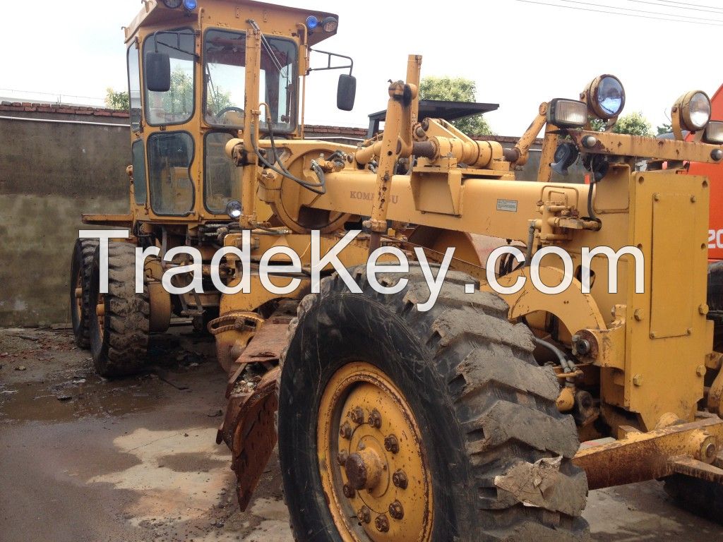 Used Komatsu GD505A-2 Motor Grader