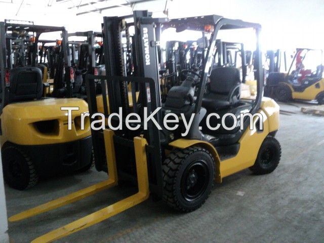 Used Komatsu Forklift FD30-17