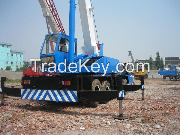Used Tadano 25 Ton Truck Crane TG250E 