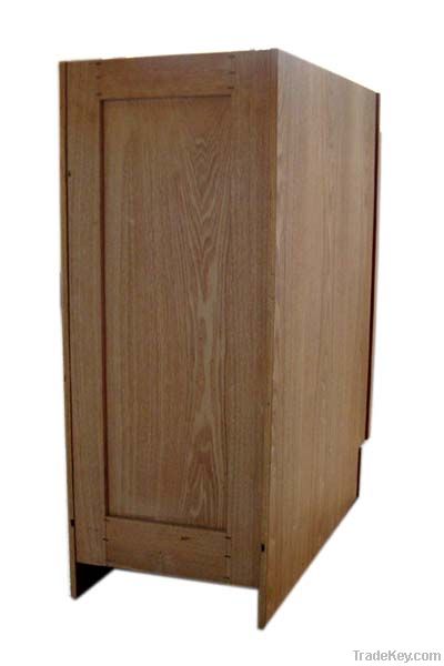 Kitchen Base Cabinet (B18)