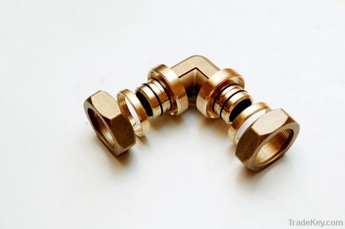 Compression fitting for PEX pipe