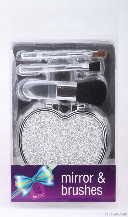 MIRROR&BRUSHES/NAIL CLIPPER/```