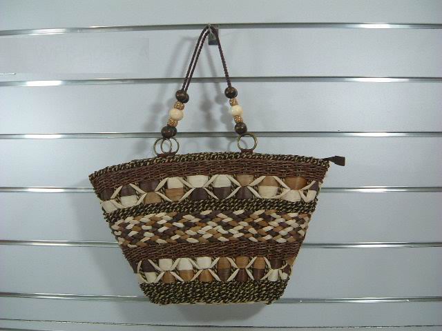 Multi fashion straw bag with wooden beads handle