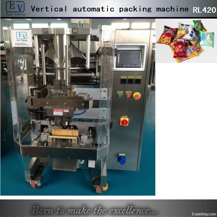 Automatic vertical snacks packing machine