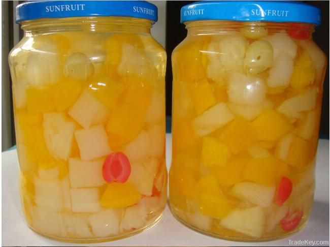 Canned Fruit Cocktaile