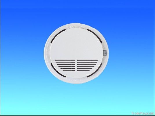 Stand alone photoelectric smoke alarm detector