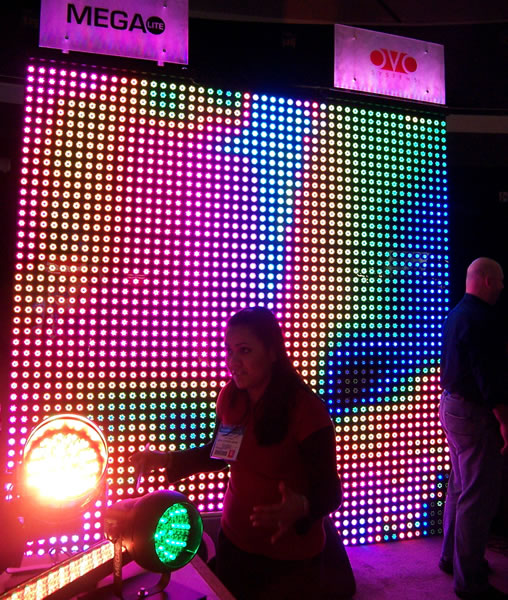 MOVING LED  DISPLAY