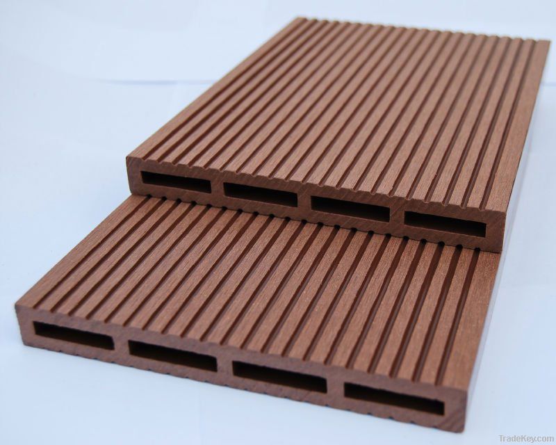Extrusion mould for WPC outdoor floor