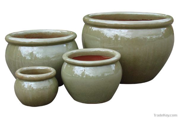 Ceramic pots