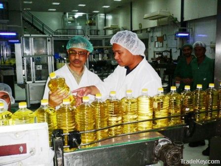 Export Refined Sunflower Oil | Pure Sunflower Oil Suppliers | Crude Sunflower Oil Exporters | Edible Oil Supplier | Plant Oil Supplier | Refined Sunflower Oil Traders | Raw Sunflower Oil Buyers | Pure Sunflower Oil Wholesalers | Low Price Sunflower Oil | 