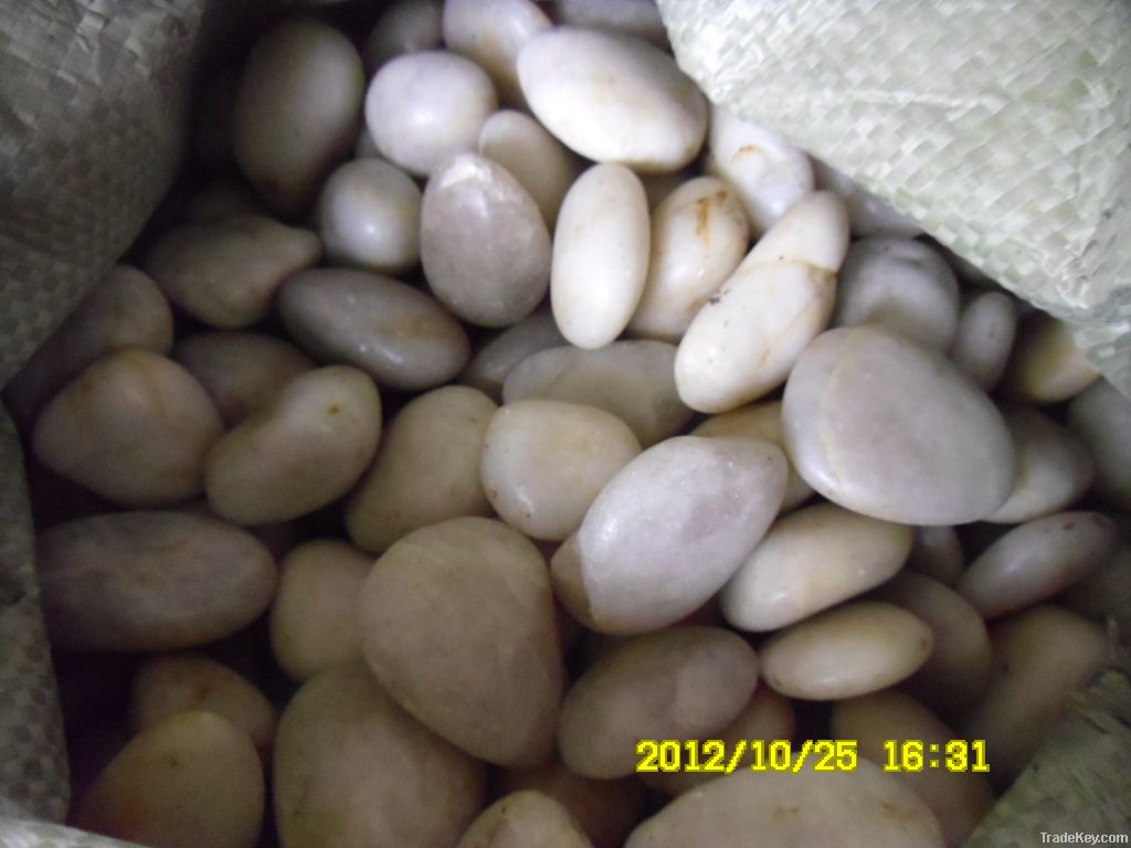 natural white polished pebbles