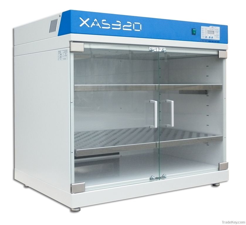 Glassware drying cabinet