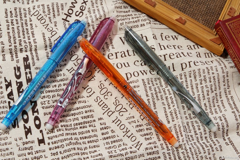 plastic erasable ball pen for office&student 2012